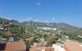 venta chalet adosado castillo de locubin town centre