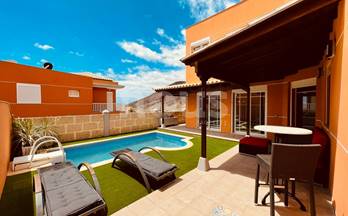 2 casas en venta playa de los cristianos