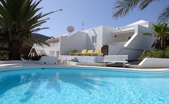 venta villa yaiza los claveles, playa blanca