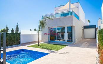 VILLA en venta Los Alcazares Serena Golf