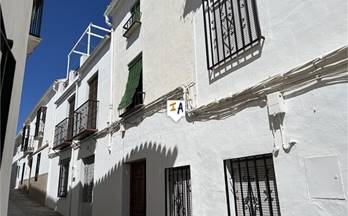 venta chalet adosado zuheros town centre