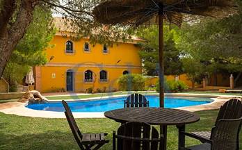 venta villa ciudad quesada avenida los regantes