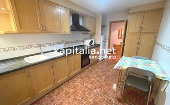 venta piso llosa de ranes entrada