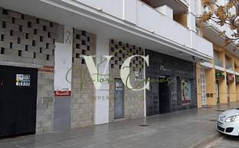3 locales en alquiler torre del mar