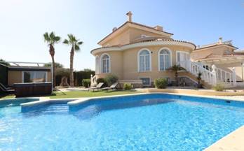 chalets con vistas al mar en rojales en venta