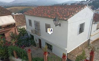 8 casas en venta benaojan