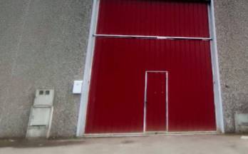 3 naves en venta suria