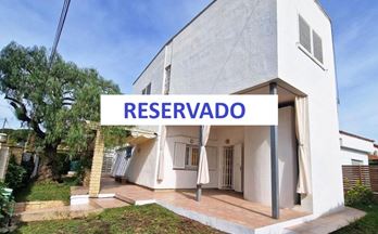 venta chalet pareado cambrils  cambrils