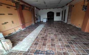 7 locales en venta tordera