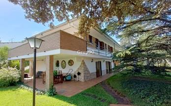 9 casas en venta menarguens