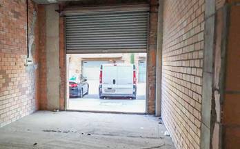 venta local olesa de montserrat els clossos