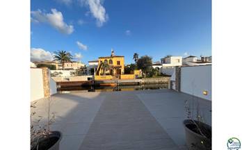 venta chalet empuriabrava 