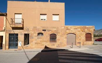 6 locales en venta durcal