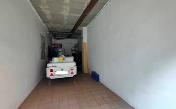 7 garajes en venta suria