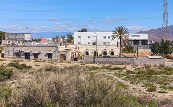 8 terrenos y fincas en venta huercal de almeria