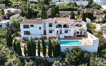 venta villa resto provincia monte pego