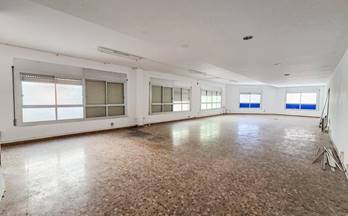 alquiler local barbera del valles eixample can llobet