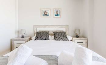 alquiler apartamento torre del mar poniente-faro