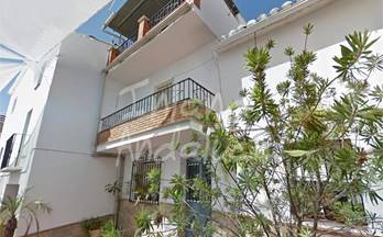 venta chalet adosado vinuela town centre
