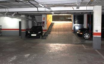 venta garaje sevilla nervión