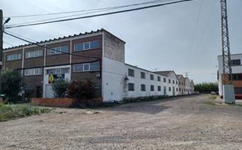 1 naves en venta pinseque