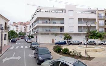 alquiler local estepona centro