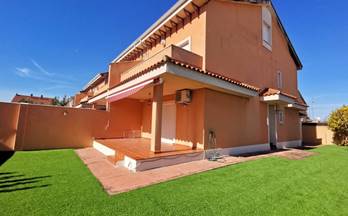5 casas en venta mejorada