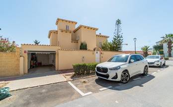 900 casas en venta campoamor