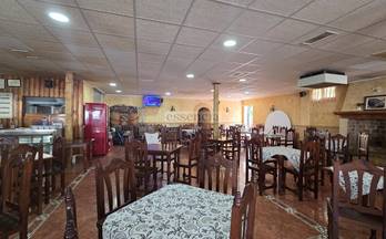56 locales en venta ador