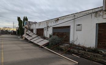 3 naves en venta la senia