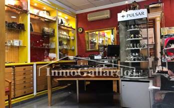 LOCAL en traspaso malaga El Palo