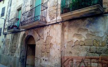 venta casa unifamiliar horta de sant joan centrico