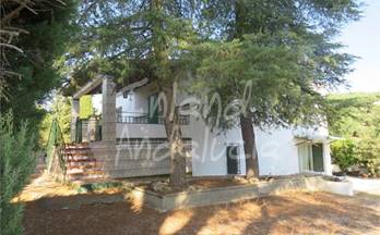 venta chalet fuensanta de martos outskirts