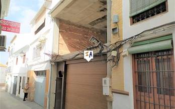 venta chalet adosado iznajar town centre