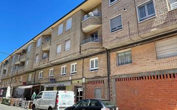 venta piso vega de espinareda centro
