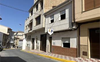 venta chalet adosado castillo de locubin near golf