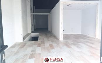 3 locales en alquiler puerto real