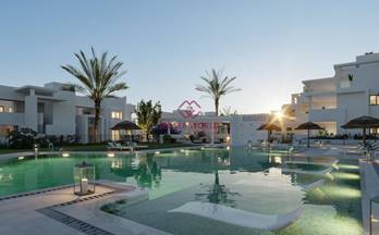 37 aticos en venta estepona