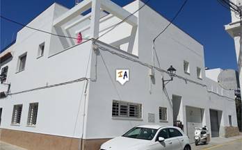 venta chalet adosado barbate town centre