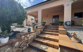 3 casas en venta osona barcelona