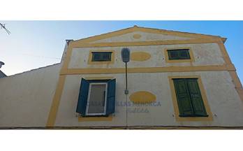 venta casa unifamiliar es castell 