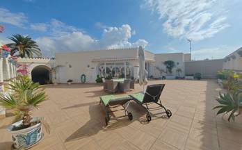 venta casa unifamiliar caleta de velez 