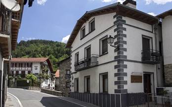 2 casas en venta isaba izaba