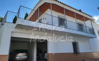 venta villa puente genil outskirts