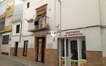 venta chalet adosado iznajar town centre