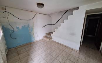 venta villa alcala de henares calle impresor brocar