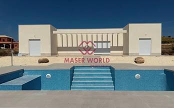 venta villa pinoso camino del prado