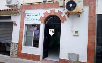 LOCAL en venta barbate Town Centre