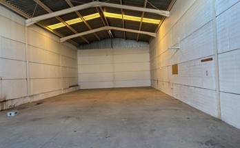 19 naves en venta la palma del condado