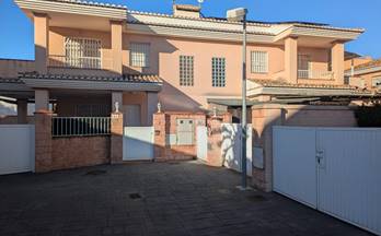 venta chalet pareado sueca mareny blau